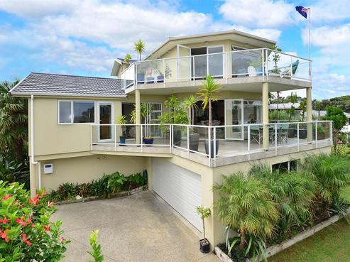 901 Whangaparaoa Road, Manly