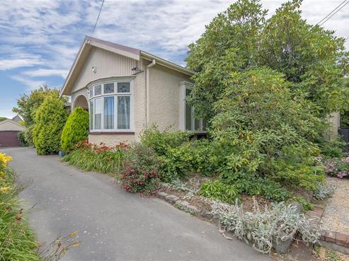 35 Weston Road, Saint Albans