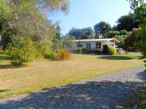 1990 Cheltenham Hunterville Road, Waituna West