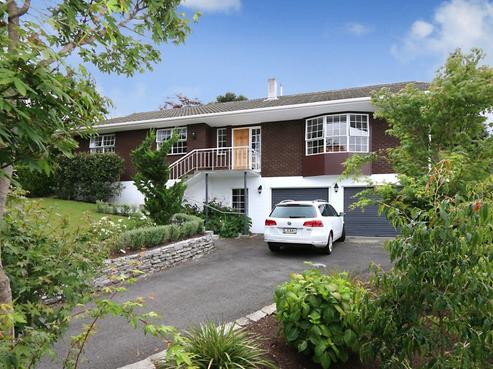 14 Dalzien Place, Feilding