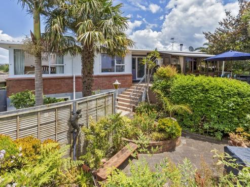 214 Bleakhouse Road, Mellons Bay