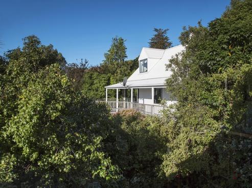 12 Ngaio Lane, Charteris Bay