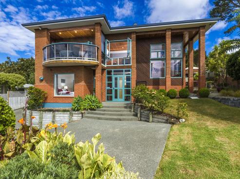 1/836 Beach Road, Torbay