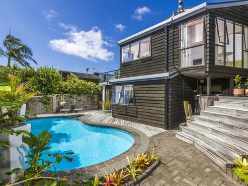 209A East Coast Road, Castor Bay