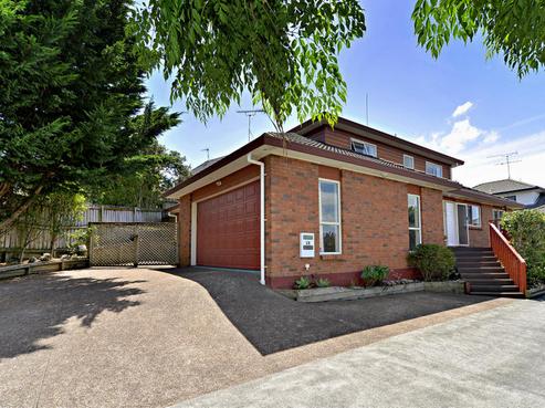 9B Kells Place, Botany Downs
