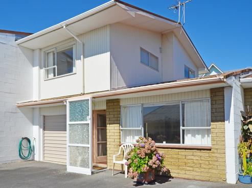 2/4 Birdwood Avenue, Moturoa