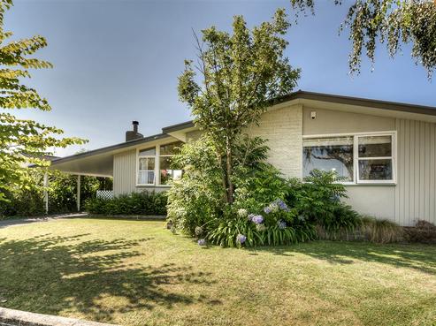 145 Harold Holt Avenue, Pirimai