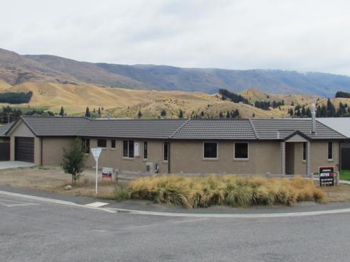 12 Stowell Drive, Cromwell