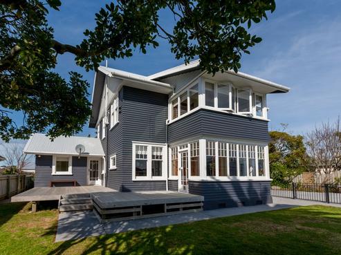 42 Young Street, New Plymouth Central