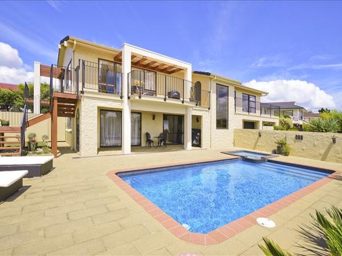 13 Eclipse Place, Half Moon Bay