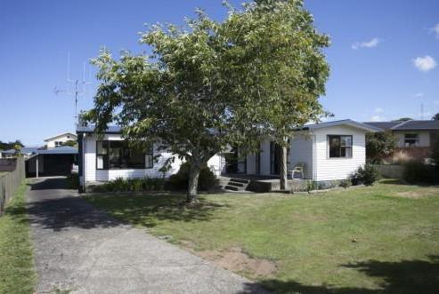 16 Glover Street, Leamington