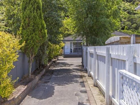 2/19 Wilkie Crescent, Naenae