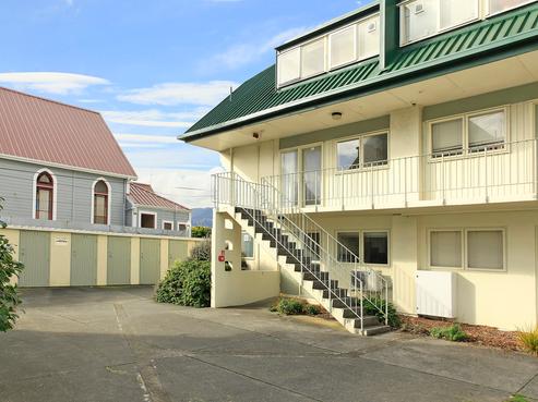 8/25 Britannia Street, Petone