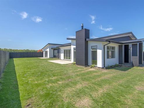 71 Liffey Springs Drive, Lincoln