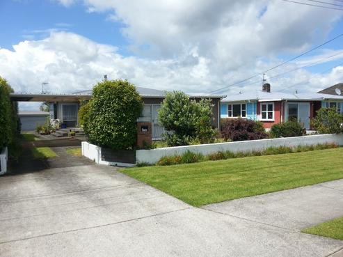 25 Brookes Terrace, Waitara
