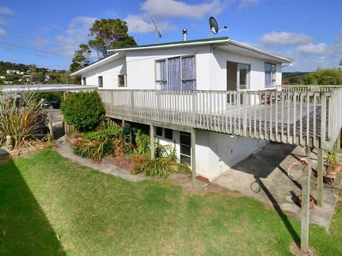 3 Hammond Avenue, Hatfields Beach
