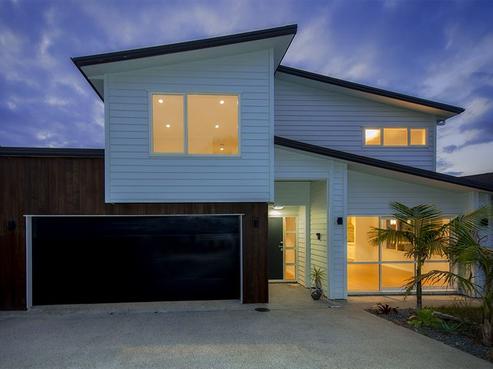 37 Charles Dickens Drive, Mellons Bay