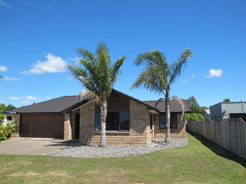 19 Langdale Court, Huntington