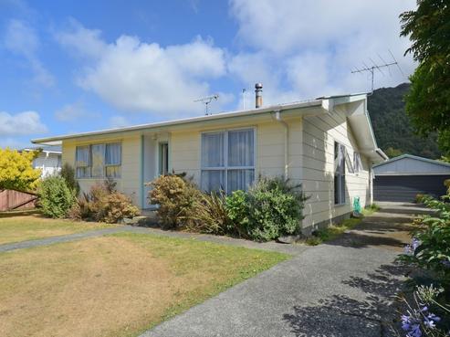 13 Harvard Grove, Totara Park