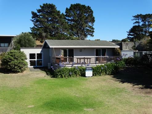 98 Blue Pacific Parade, Riversdale Beach