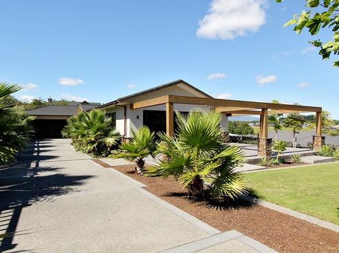 13 Adam Lile Drive, Highlands Park