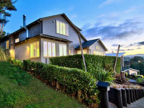 14 Frenz Drive, Titirangi
