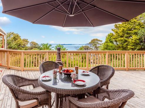 713 South Titirangi Road, Titirangi