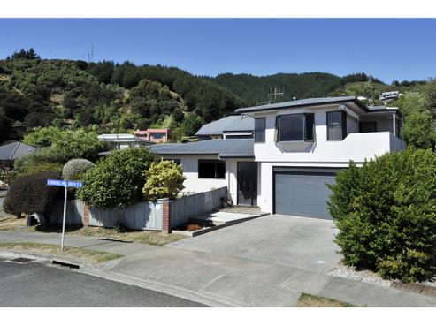 53 Churchill Avenue, Richmond