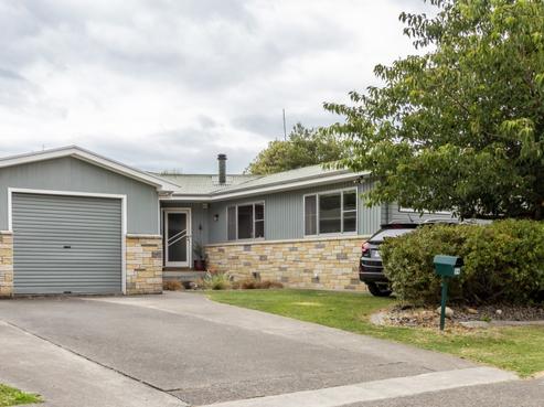 54 James Foley Avenue, Pirimai