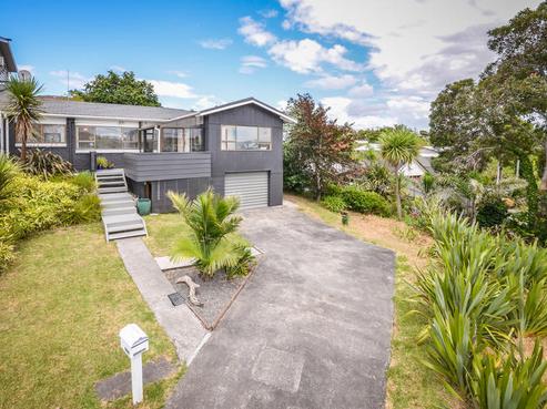 1084B Beach Road, Torbay