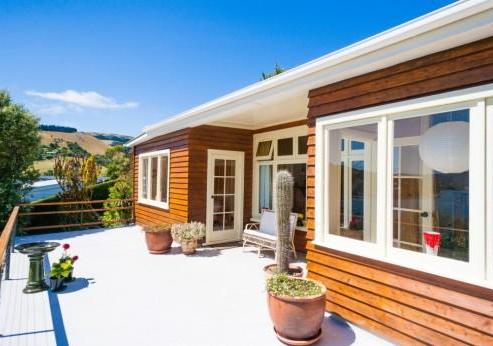 36 Marine Parade, Macandrew Bay
