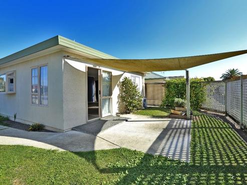 1/603 Massey Street, Akina