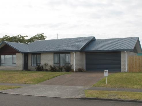1 Alan Styles Place, Greenmeadows