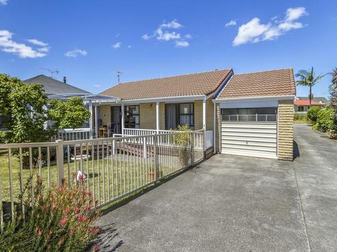 1/56 West Street, Pukekohe