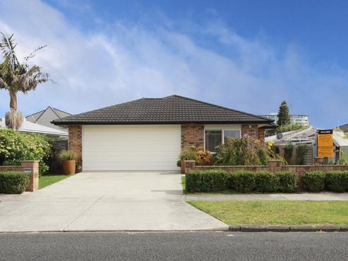 31 Pine Road, Orewa