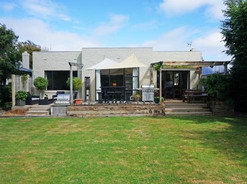 14 Beatrice Street, Avenal