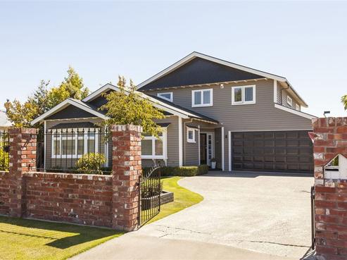 9 Brenchley Avenue, Strowan