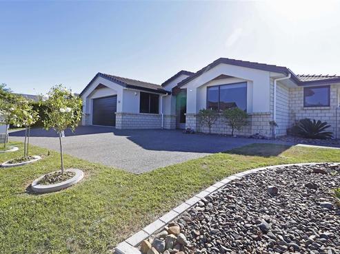 116 Huntington Drive, Huntington