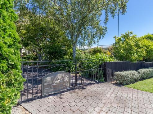 32 Tauroa Road, Havelock North