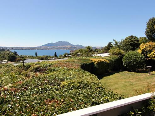 725 Acacia Bay Road, Acacia Bay