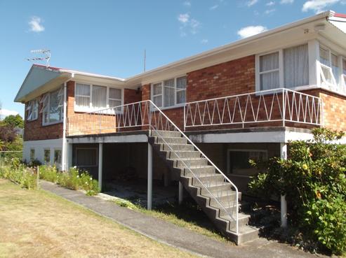 70 Otonga Road, Springfield