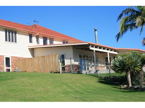17 Burnham Road, Waitakere