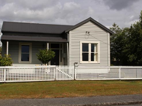 84 Second Street, Kumara