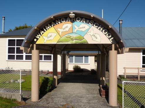 16 Stewart Street, Waimangaroa