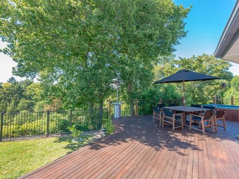 16 Tudor Crescent, Chedworth