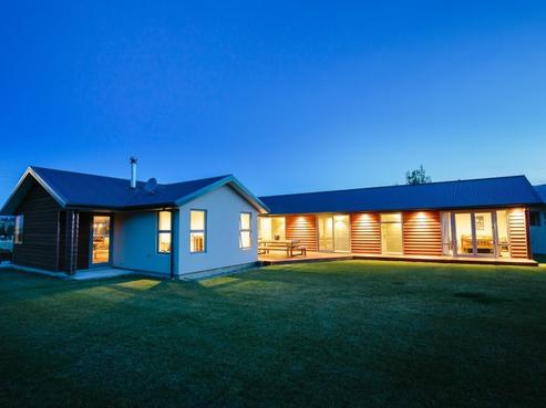 1105 Aubrey Road, Albert Town