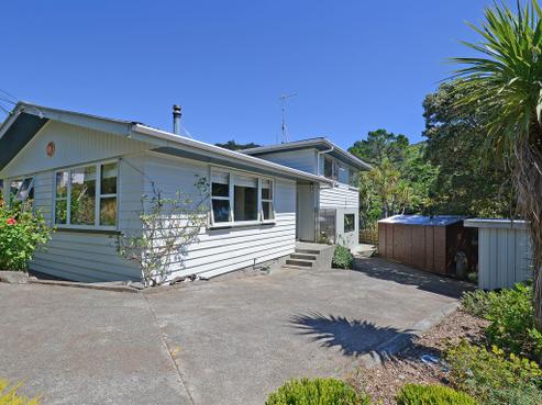 15 Bermer Road, Belmont
