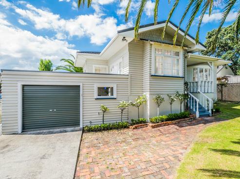 56 Northboro Road, Belmont