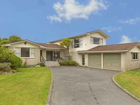13 Viscount Grove, Kelson