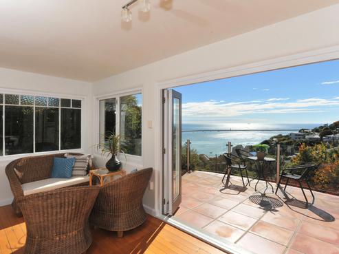 10 Albert Road, Stepneyville